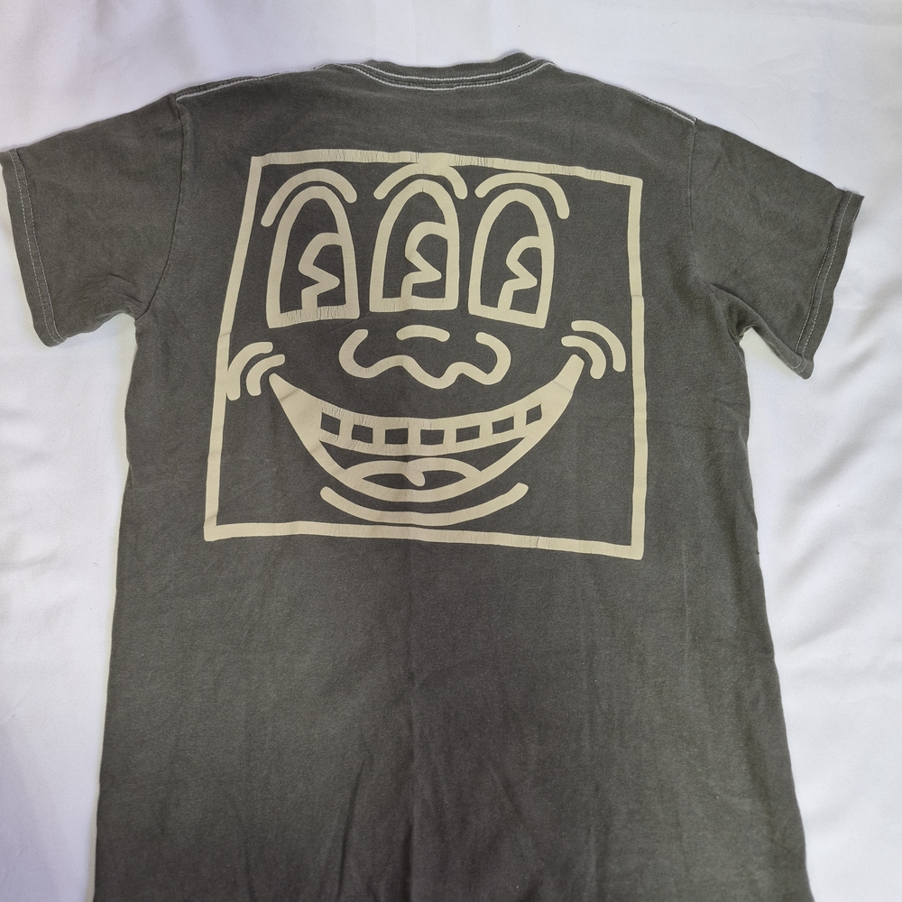 Graphic Smile Face Tee in Olive with Cream Print
